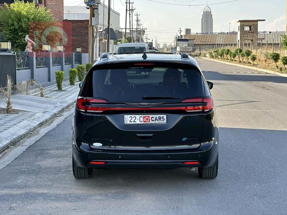 Chrysler Pacifica